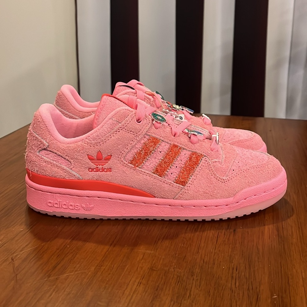Adidas Forum Low CL The Grinch Shoes Sneakers new pink ID8895 Women’s Size 8 - Picture 3 of 16
